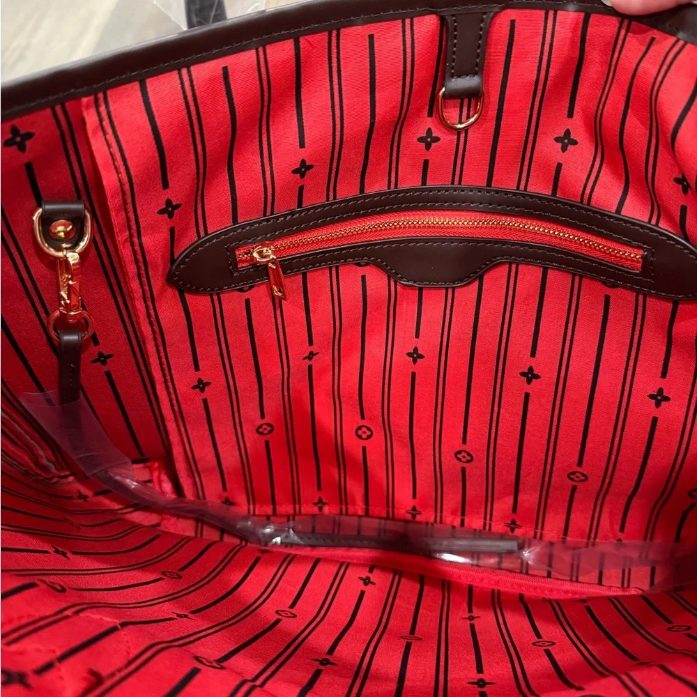 Checkered Brown Tote Bag - Picture 4 of 5